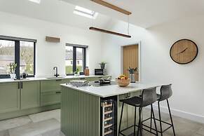 Lily Bank in Staveley