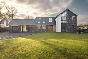 Lily Bank in Staveley