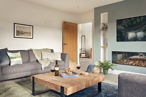 Lily Bank in Staveley