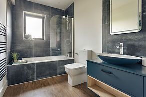 Lily Bank in Staveley