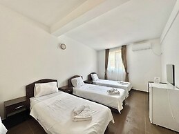 Hotel Lobo