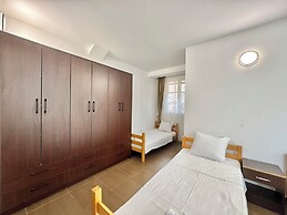 Hotel Lobo