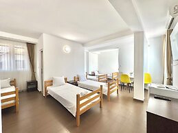 Hotel Lobo