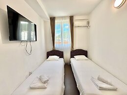 Hotel Lobo