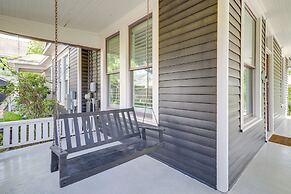 Walkable & Historic Houston Heights Bungalow!