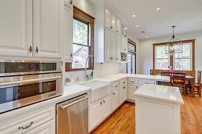 Walkable & Historic Houston Heights Bungalow!