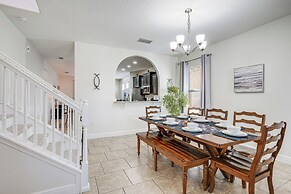 10 Mi to Wdw: Family Home w/ Game Room & Pool!