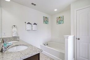 10 Mi to Wdw: Family Home w/ Game Room & Pool!