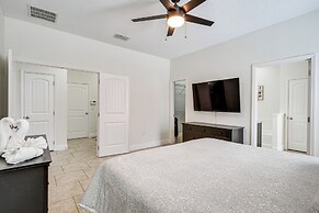 10 Mi to Wdw: Family Home w/ Game Room & Pool!