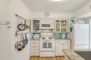 1 Block to Beach: Family Retreat in Galveston!