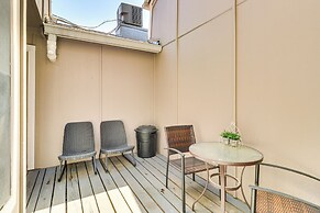 4 Mi to Dtwn: Gem w/ Pool Access & Patio in Austin