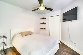 4 Mi to Dtwn: Gem w/ Pool Access & Patio in Austin