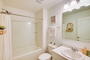 7 Mi to European Village: Pond-front Townhome!