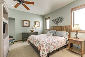 Walkable Apt in Carbondale: 'luxury Artist's Loft'