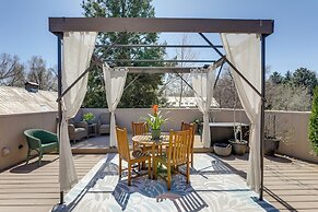 Walkable Apt in Carbondale: 'luxury Artist's Loft'