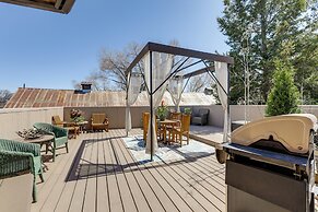 Walkable Apt in Carbondale: 'luxury Artist's Loft'