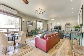 Walkable Apt in Carbondale: 'luxury Artist's Loft'