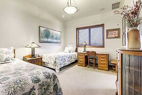 Walkable Apt in Carbondale: 'luxury Artist's Loft'