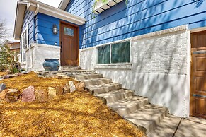 1 Mi to Attractions: Getaway w/ Mtn Views!