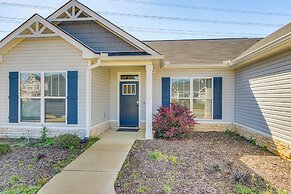 2 Mi to Steeplechase Racecourse: Stylish Aiken Gem