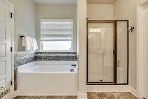 2 Mi to Steeplechase Racecourse: Stylish Aiken Gem