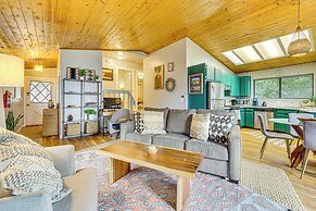 2 Mi to Lake Arrowhead: Treetop Retreat w/ Deck