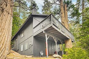 2 Mi to Lake Arrowhead: Treetop Retreat w/ Deck