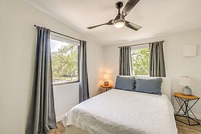 2 Blocks to Delano District: Modern Tiny Home!