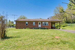 5 Mi to Chatuge Lake: Hayesville Hideaway!