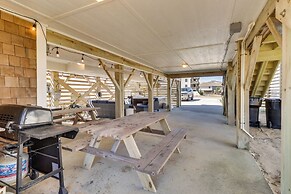 Hot Tub & Ocean Views: Kitty Hawk Haven!