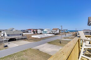Hot Tub & Ocean Views: Kitty Hawk Haven!