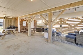 Hot Tub & Ocean Views: Kitty Hawk Haven!