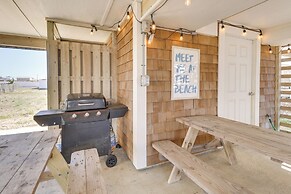 Hot Tub & Ocean Views: Kitty Hawk Haven!