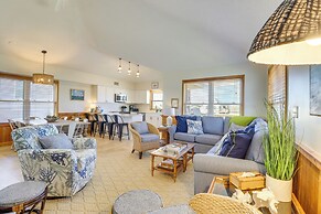 Hot Tub & Ocean Views: Kitty Hawk Haven!