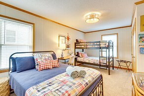 Hot Tub & Ocean Views: Kitty Hawk Haven!