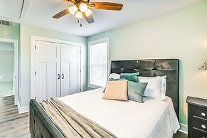 4 Mi to Lake Barkley: Pet-friendly Home w/ Hot Tub