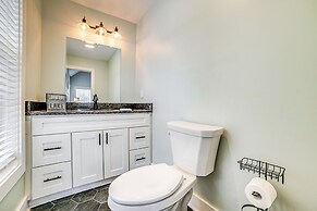 4 Mi to Lake Barkley: Pet-friendly Home w/ Hot Tub