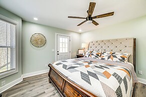 4 Mi to Lake Barkley: Pet-friendly Home w/ Hot Tub