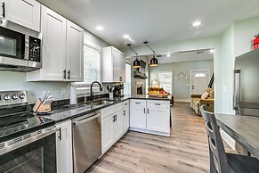 4 Mi to Lake Barkley: Pet-friendly Home w/ Hot Tub