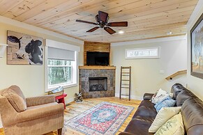 On Farm: Charming Hendersonville Retreat!