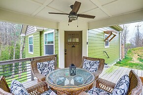 On Farm: Charming Hendersonville Retreat!