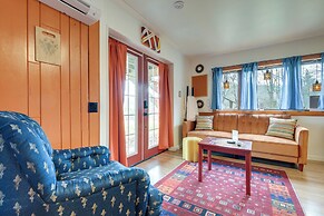 Walk to Trails: Artsy Mtn-view Getaway in Vernon!