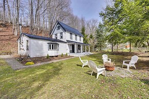 Historic Catskills Farmhouse Cottage by Belleayre