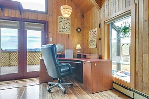 Deck, Mountain Views: Colorful Retreat in Vernon!