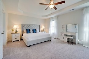 Patio & Grill: Modern Family Home in Hampstead