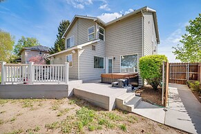 2 Mi to Badger Mountain: Hot Tub Haven!