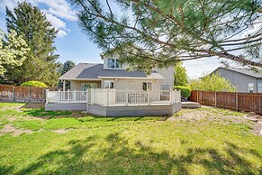 2 Mi to Badger Mountain: Hot Tub Haven!