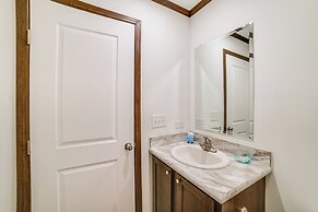 Dog-friendly Miller Hunting Retreat!