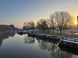 Peacocks Tearoom and Fine B&B