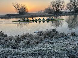 Peacocks Tearoom and Fine B&B